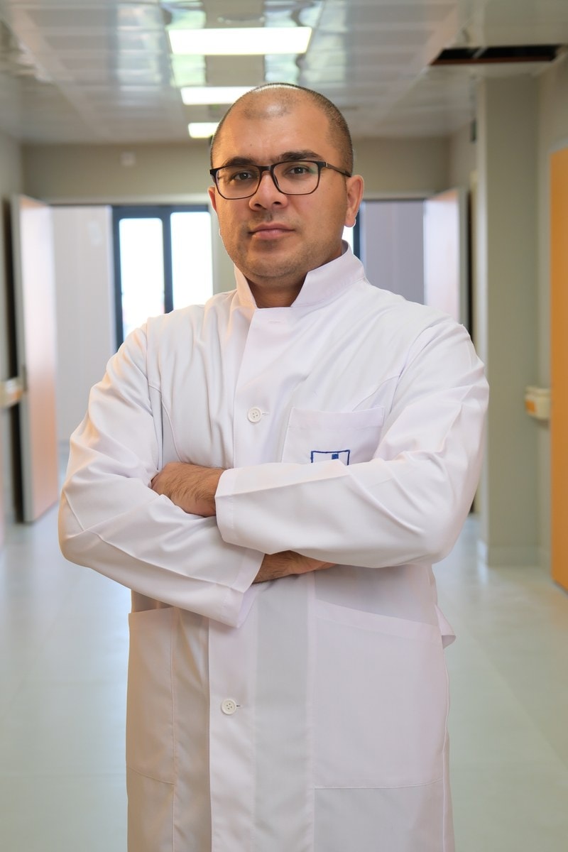 Dr. Elşən Həsənov